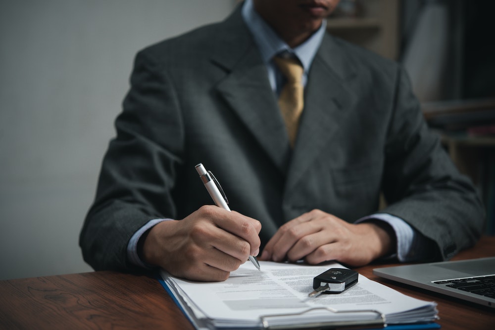 La rédaction d'une attestation d'hébergement pour une demande d'aide juridictionnelle : ce qu'il faut savoir