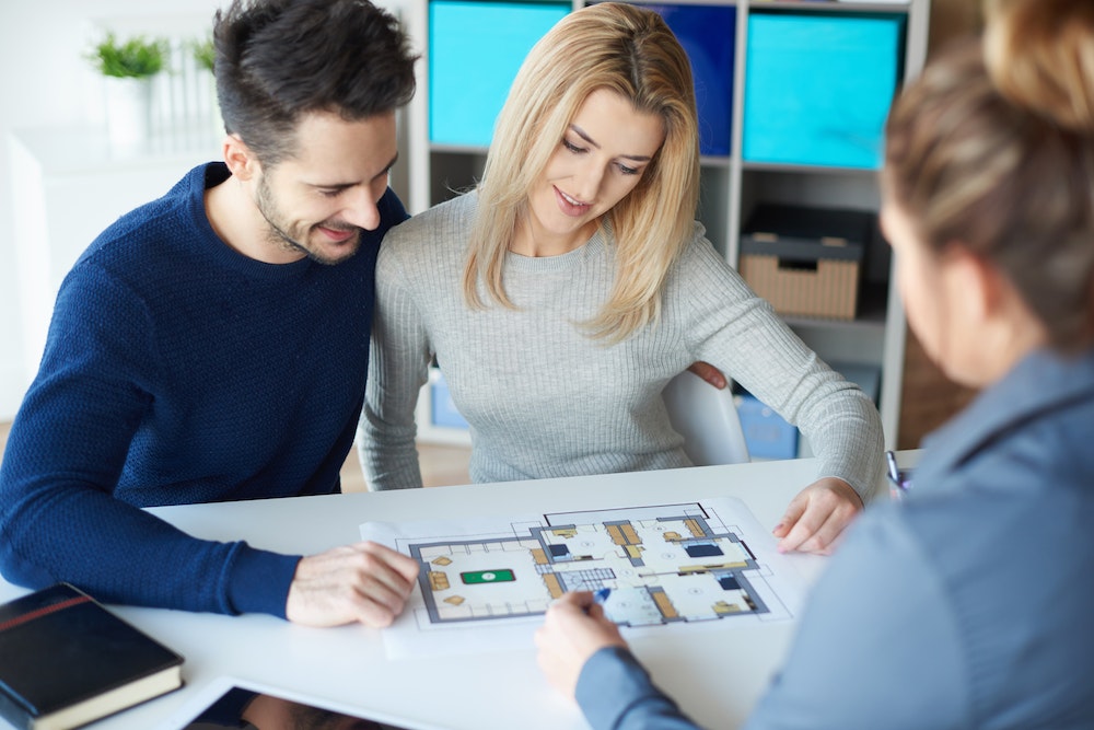 Devenir agent immobilier sans diplôme : un parcours accessible et prometteur